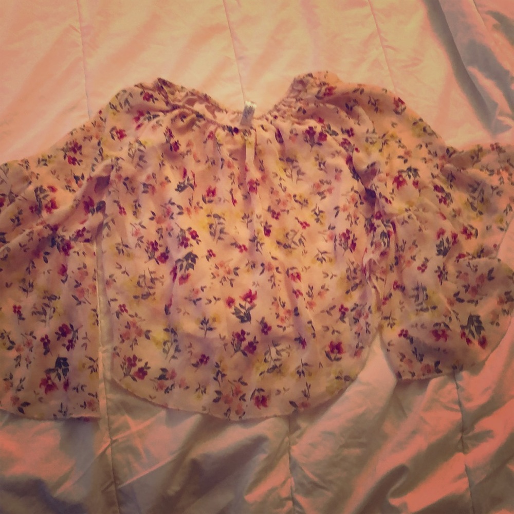 SOLD Girls Bohemian Wide sleeve Blouse